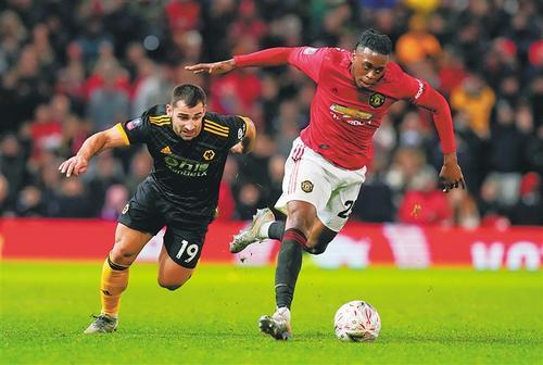 时刻到来！尤文图斯对阵狼队，勇者晋级