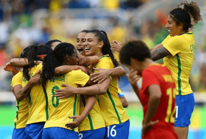 巴西队实力出众，女足世界杯争奇斗艳