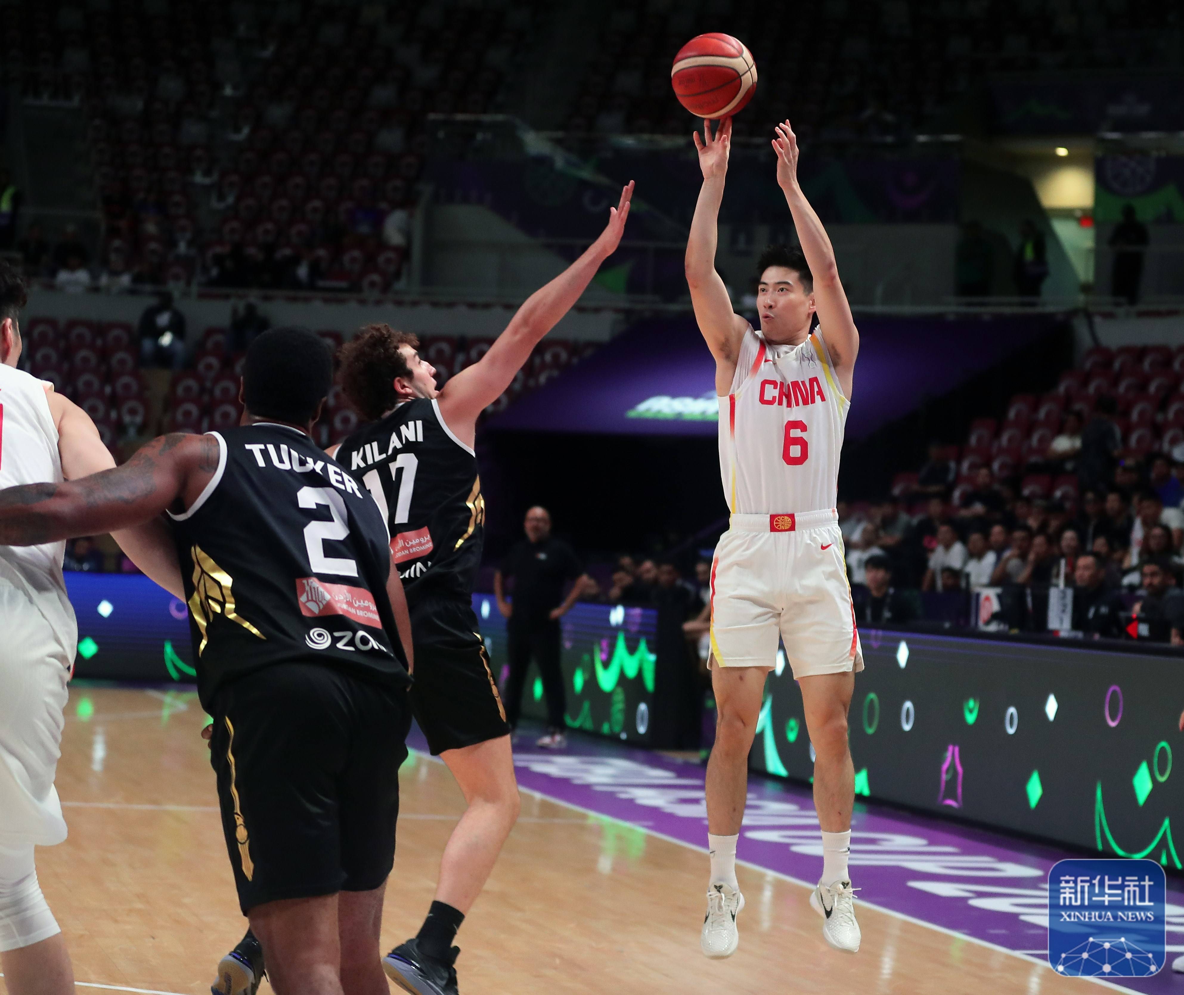 亚洲篮球巅峰对决，赛场上掀起一场激烈的角逐