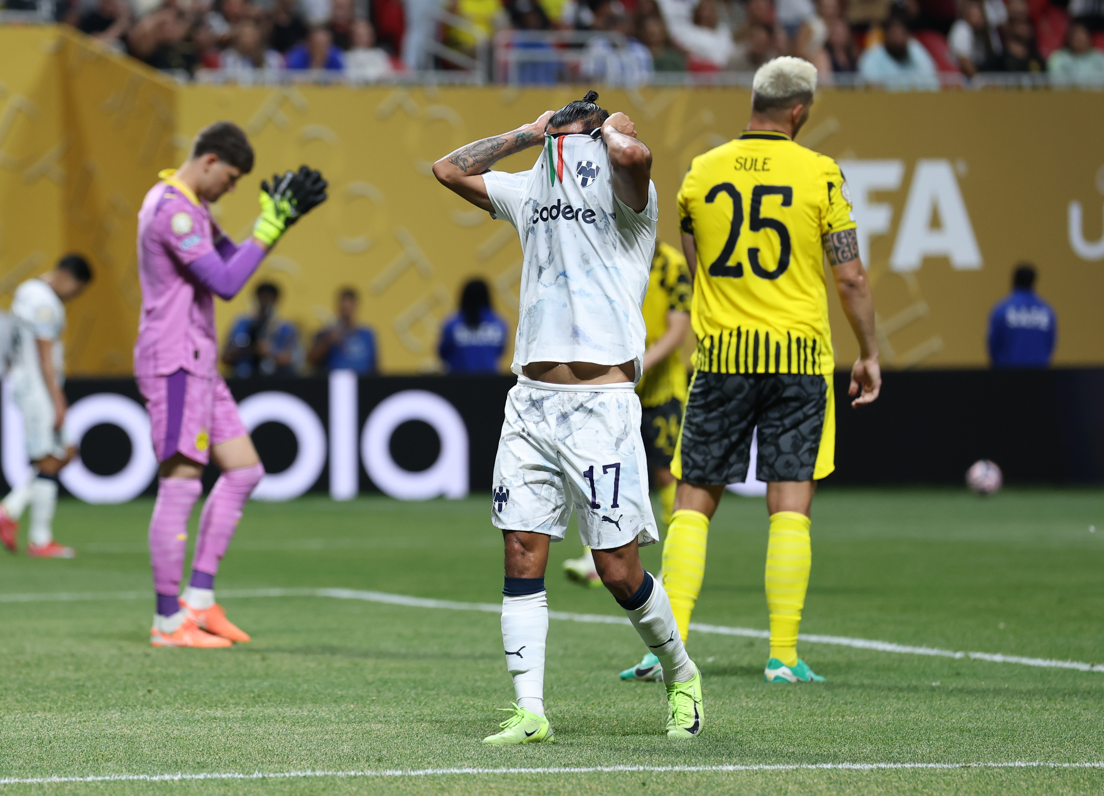 快讯：多特蒙德抵达美国备战世俱杯