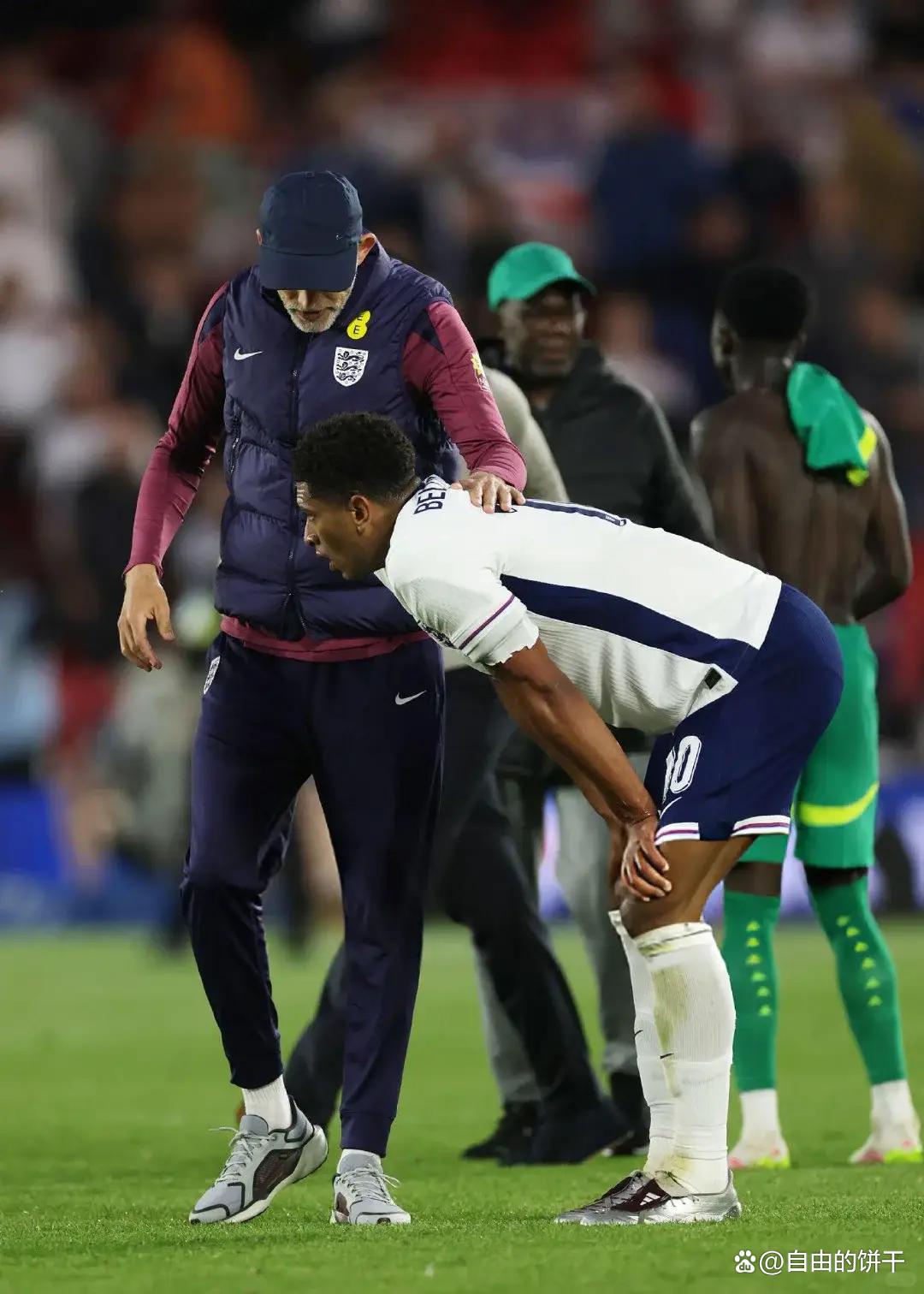 英格兰碾压塞内加尔，奥亚尔萨瓦尔状态火热