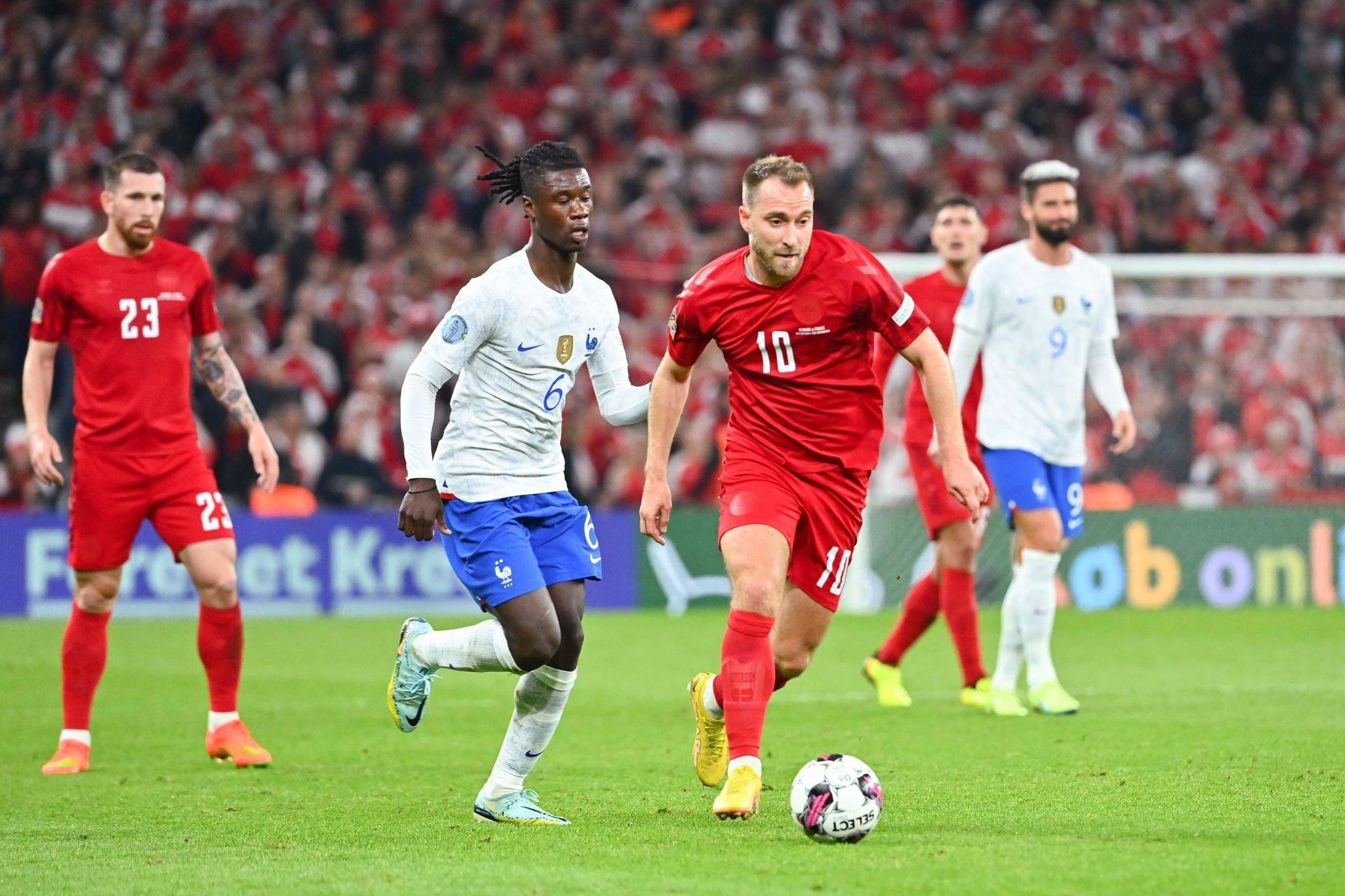 雷速直播-泰国队轻取丹麦队，黄鸭组合刷新纪录