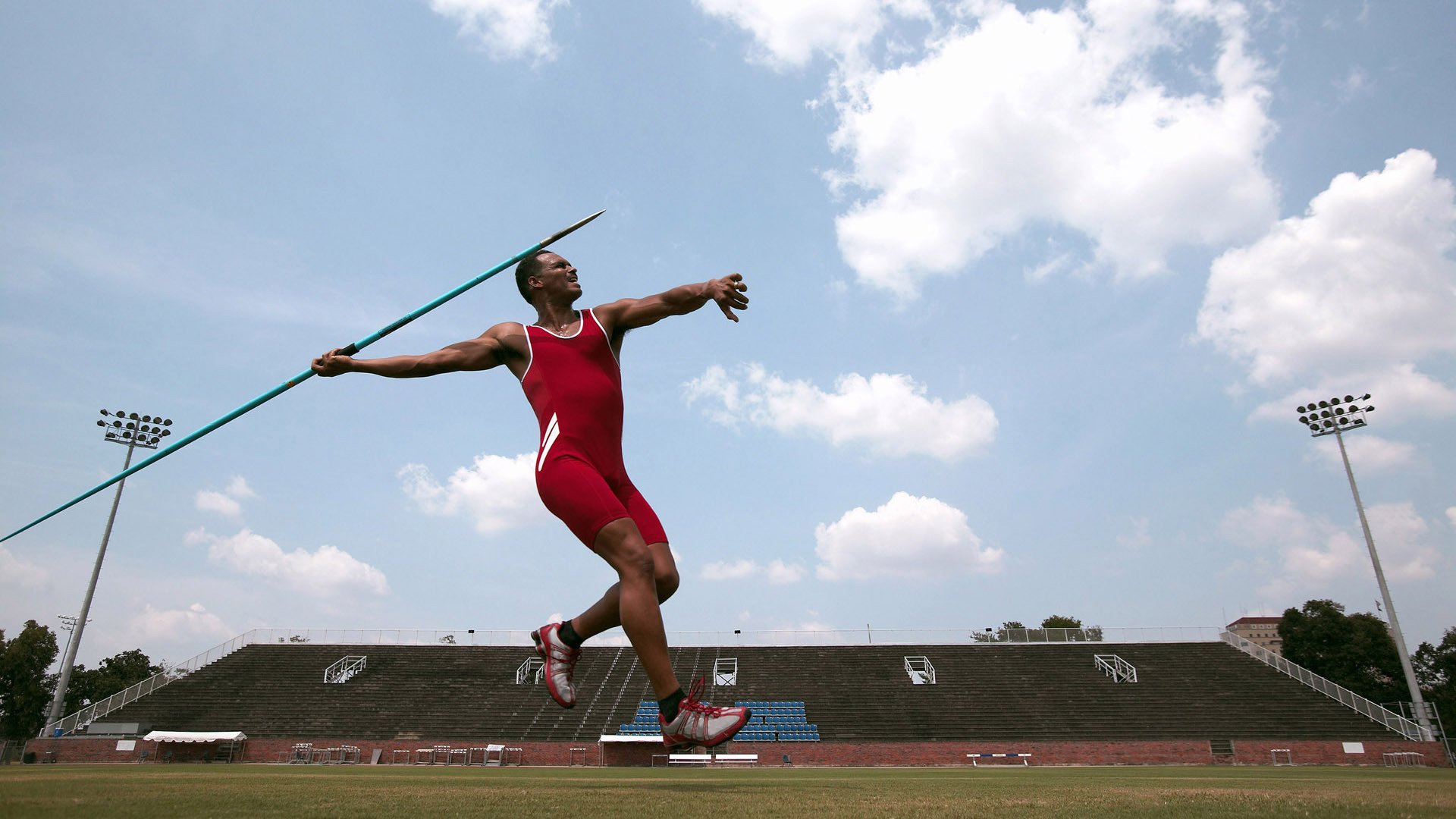 绿茵场上的命运十字，穆勒关键一击，爱尔兰力克伊朗锁定世界杯门票