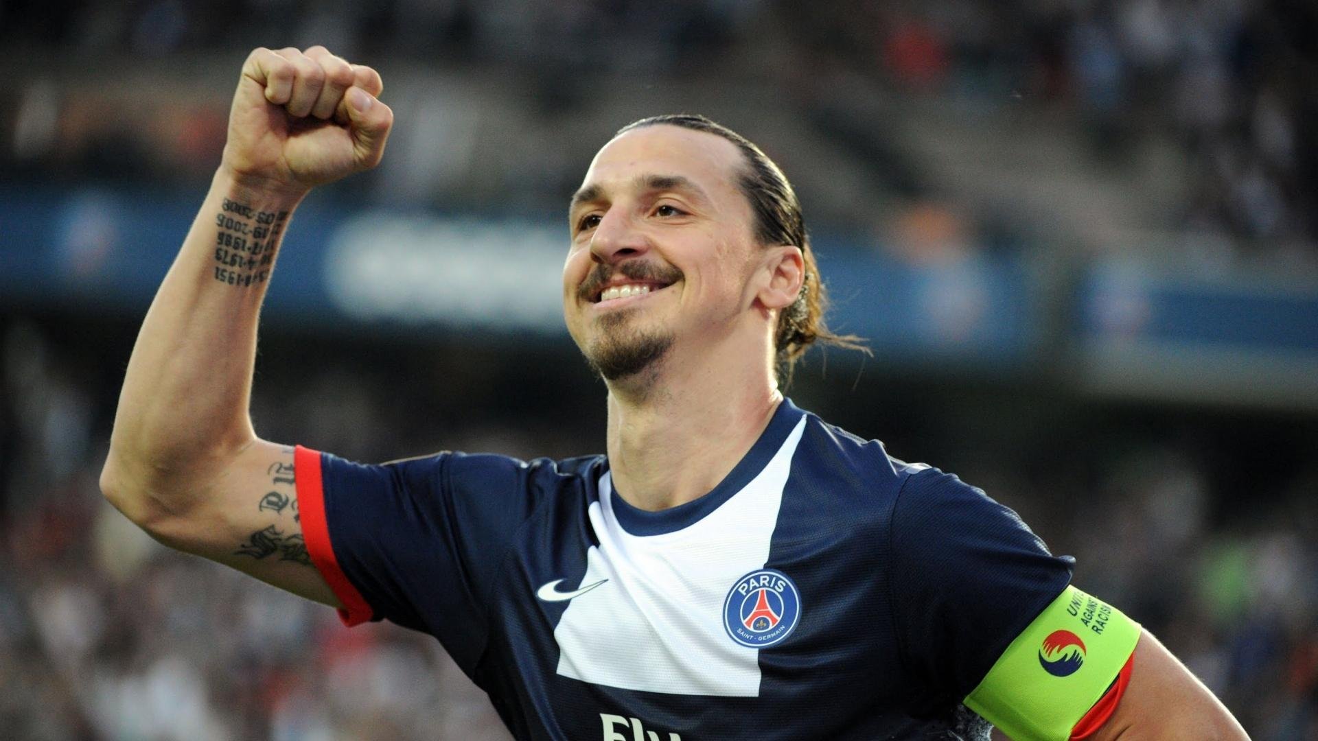 雷速体育直播入口-欧冠决赛之夜，布克完成自我救赎，从阴影到荣耀的救赎之路