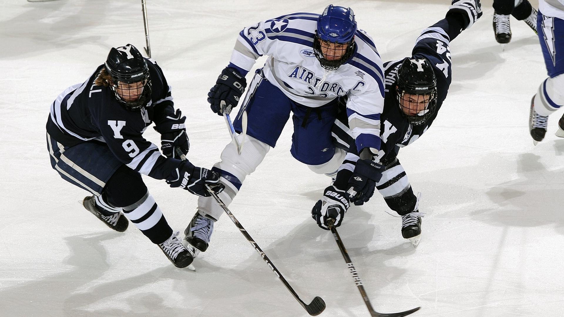 拉沃尔杯的火焰，当团队荣耀轻取个人王冠，德约科维奇点燃的不只是赛场